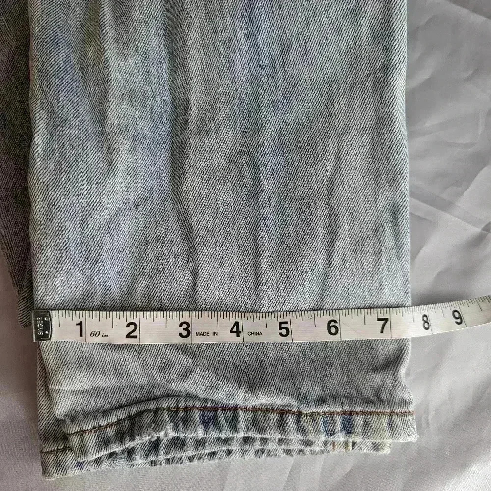 Rue21 Asymmetrical Waist Mom Jeans Size 0 Light Wash - Picture 15 of 16